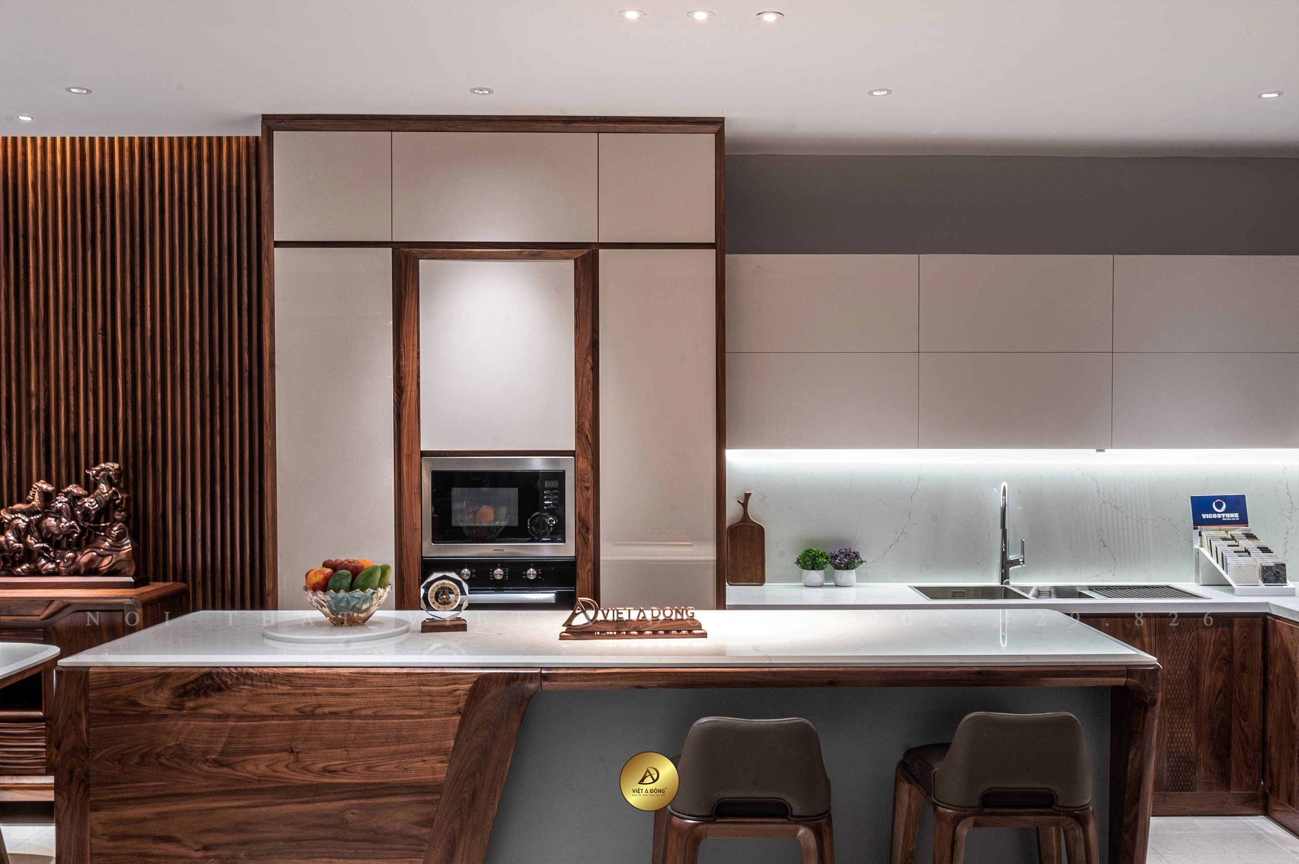 Tủ bếp gỗ óc chó TB-20